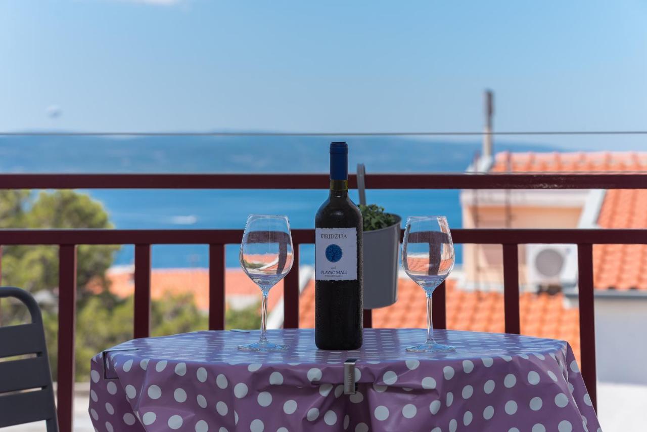 Apartmani Franko Baška Voda Buitenkant foto