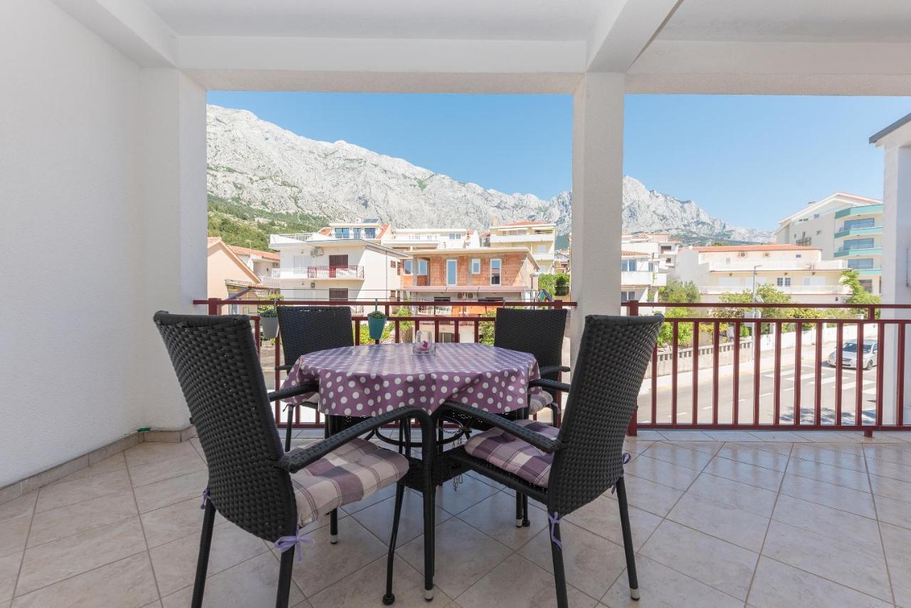 Apartmani Franko Baška Voda Buitenkant foto