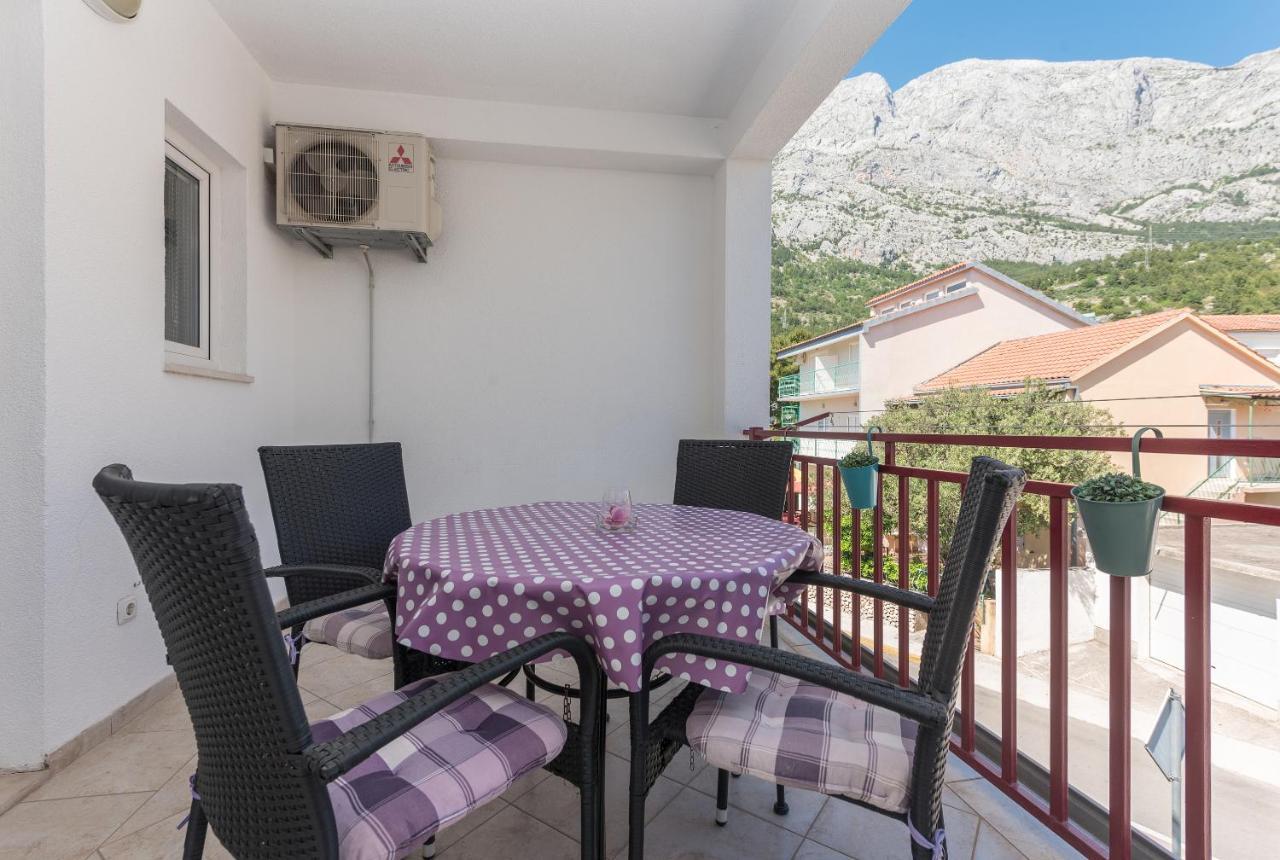 Apartmani Franko Baška Voda Buitenkant foto