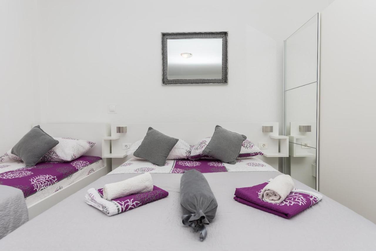 Apartmani Franko Baška Voda Buitenkant foto